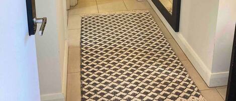 Apartment, 2 Bedrooms, Balcony | Interior