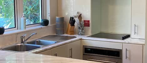 Apartment, 2 Bedrooms, Balcony | Interior