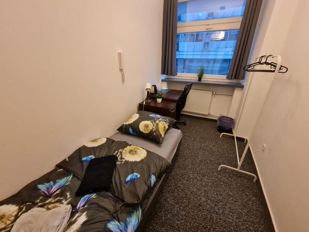 Habitació clàssica, 1 llit individual | Escriptori i espai de treball apte per a portàtils 