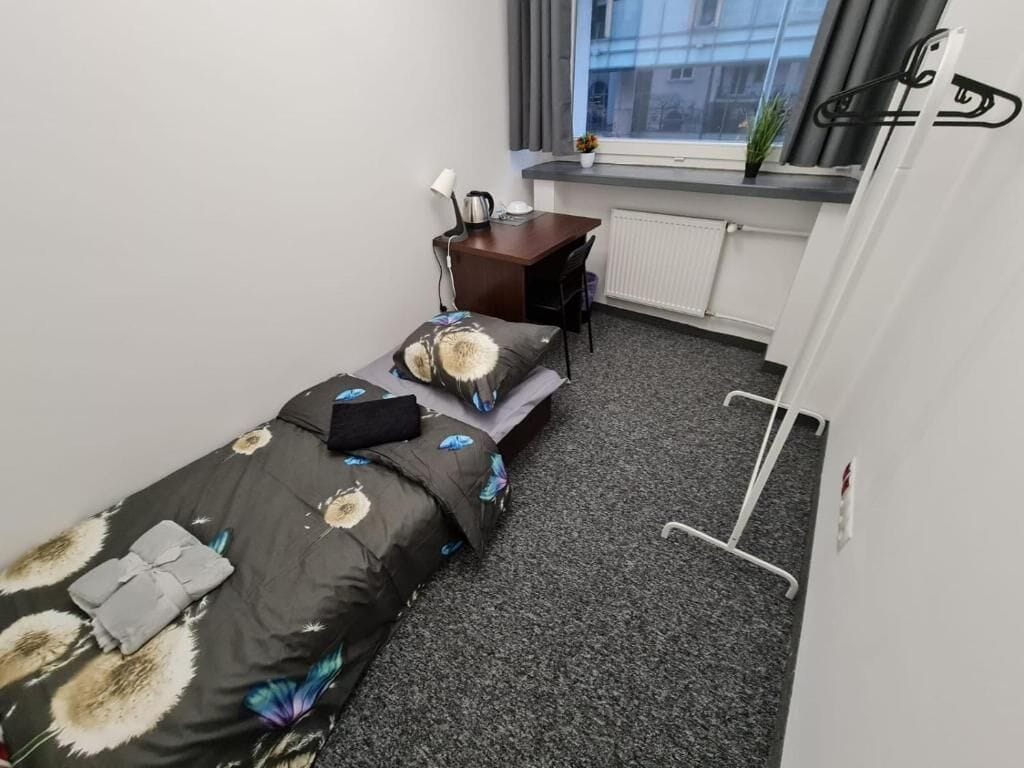 Habitació clàssica, 1 llit individual | Escriptori i espai de treball apte per a portàtils 