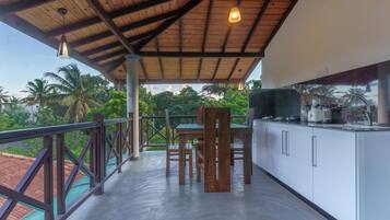 Chambre Triple Deluxe | Cuisine privée