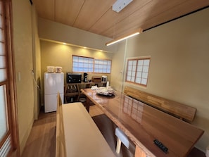 Room, Non Smoking, Pets allowed | In-room dining - Yufunomori Private & Suite (Yufu)