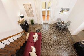 Smart TV - The Corner of Castelvecchio (Siena)