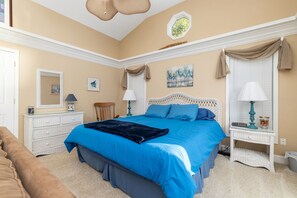 Iron/ironing board, free WiFi, bed sheets - Lakefront, Hot Tub, Dock, Firepit, Spacious Deck (Henrico)