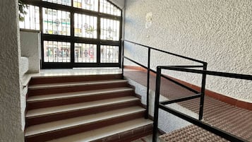 Loft, 2 Bedrooms, Accessible, Balcony | Interior