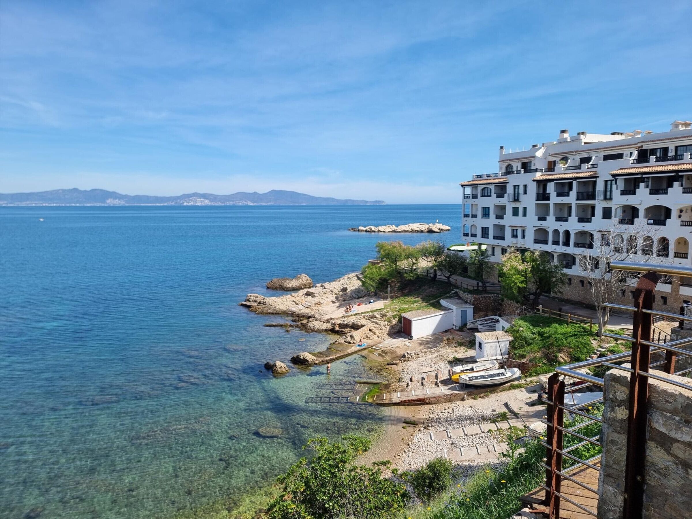 Accommodatie ligt op het strand