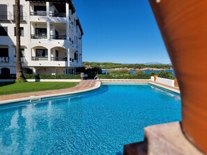 Pool - Stunning apartment in L'Escala with sea view terrace and parking, communal pool. (L'Escala)