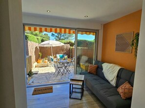 TV - Air-conditioned apartment in La Ciotat for 4 people (La Ciotat)