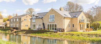 The Holt: beauty by the river