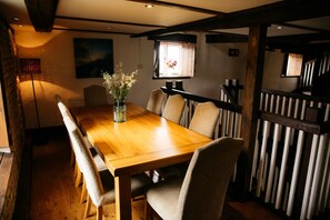 Dining - Fletland Mill: 18th century mill near Stamford (Stamford)
