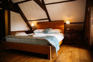 4 bedrooms, desk, iron/ironing board, WiFi - Fletland Mill: 18th century mill near Stamford (Stamford)