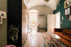 Apartment, Balcony, City View | Living area | Flat-screen TV - Da Leah (Ragusa)