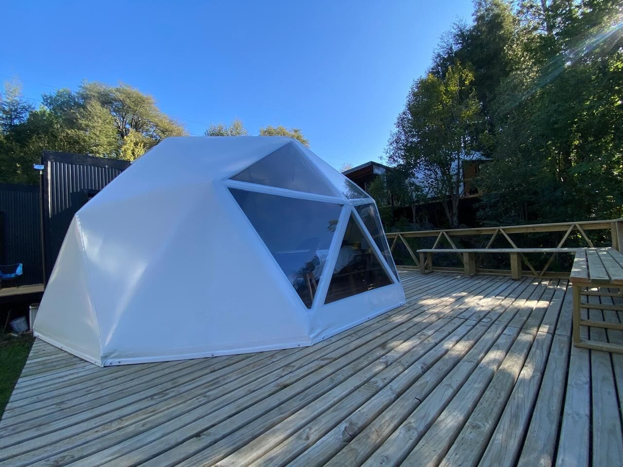 Cabaña superior, patio, vista a la montaña | Terraza o patio