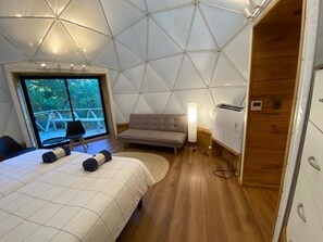 Superior Cabin, Patio, River View | Free WiFi - HuellaBlanca Domos (Curacautin)