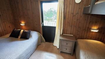 Piratbyn 4bÀddstuga