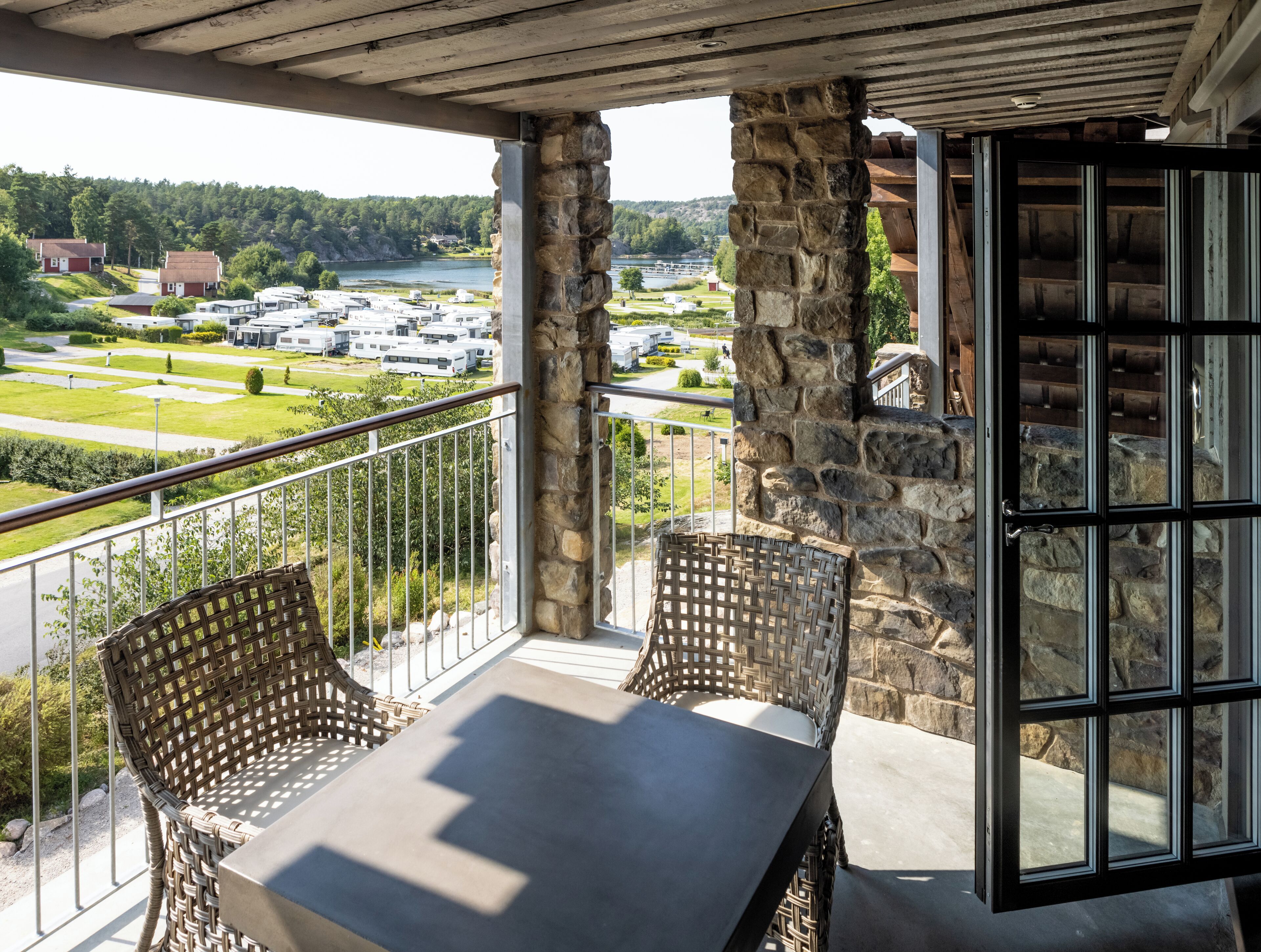 Superior vierpersoonskamer, balkon | Babybedden (toeslag), gratis wifi, beddengoed