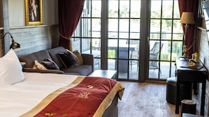 Pirathotellet dubbelrum | مكواة/لوح كي وواي فاي مجانًا وملاءات أسرّة
