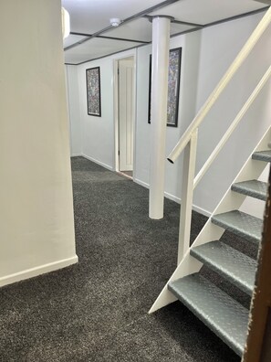 House, 6 Bedrooms, Smoking | Interior - Liverpool Waterfront Stay Excellent Location Onsite Parking (Liverpool)