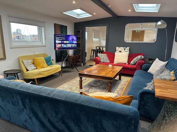 Liverpool Waterfront Stay Excellent Location Onsite Parking - Cheshire