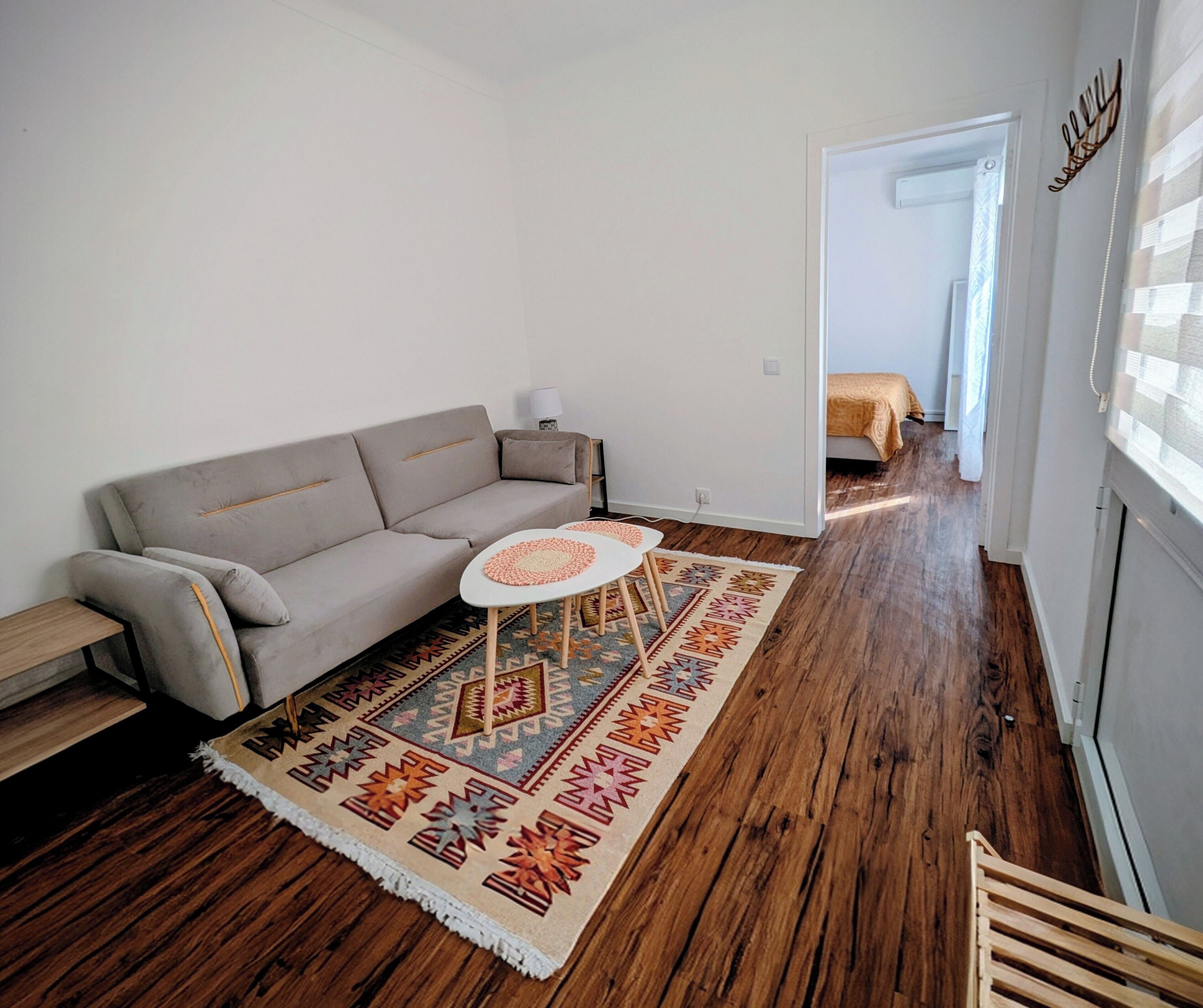 Luxury Room, Private Bathroom | Living area