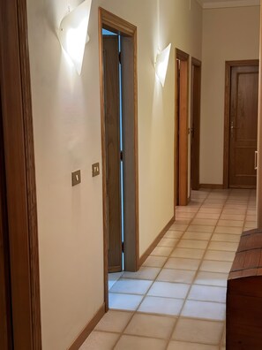 Interior - Holiday Home 'Poggio Loccano' with Private Garden and Balcony (Montevarchi)