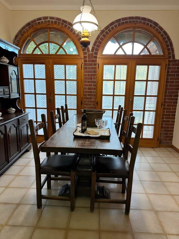 Dining - Holiday Home 'Poggio Loccano' with Private Garden and Balcony (Montevarchi)