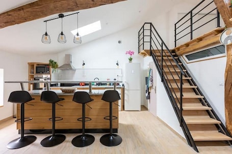 Interior. Close to town center, 11 minutes from Center Parc. Mezzanine and children's play area.