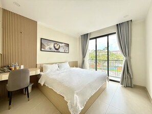 스탠다드 빌라, 발코니, 정원 전망