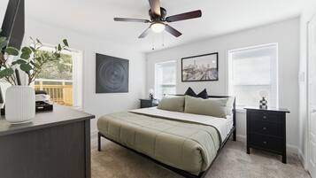 Iron/ironing board, free WiFi, bed sheets