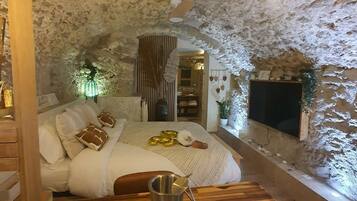 1 chambre, fer et planche Ă repasser, Wi-Fi, draps fournis
