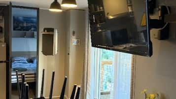 3 chambres, fer et planche Ă repasser, Wi-Fi, draps fournis