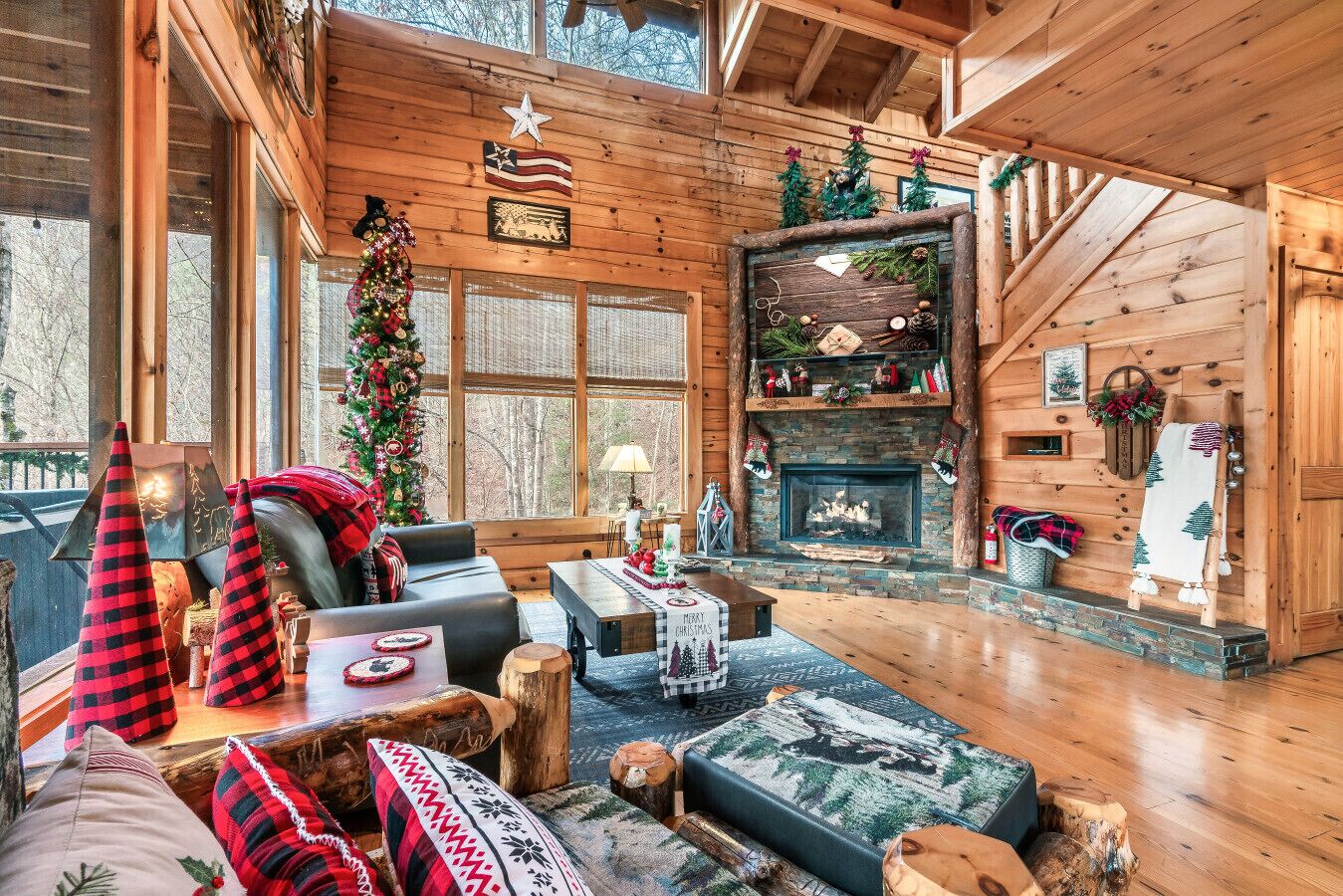 Una televisión, una chimenea