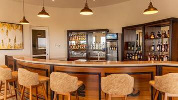 Bar (en la propiedad)