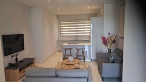 Chalet, vistas a la piscina | Zona de estar