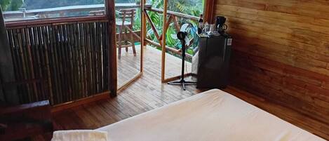 Cabaña familiar, balcón, vistas a la montaña | Wifi gratis