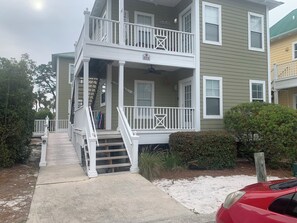 Exterior - Seaside Getaway Condo in Purple Parrot Resort!  One Bedroom with pool and gym (Pensacola)