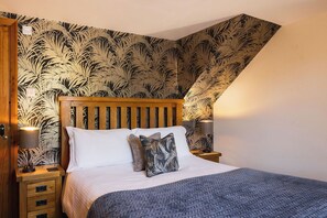 Iron/ironing board, free WiFi