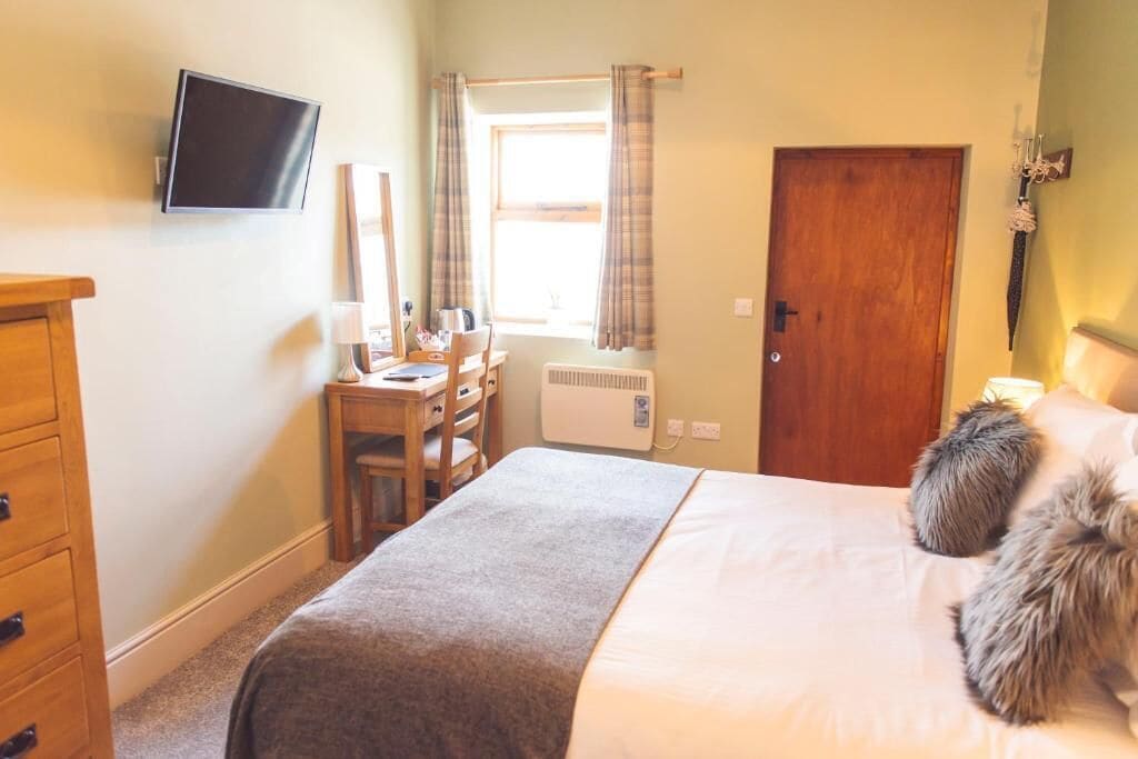 Silitysrauta/-lauta, ilmainen Wi-Fi