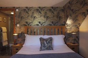 Double Room | Iron/ironing board, free WiFi