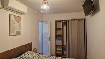 Fer et planche Ă repasser, Wi-Fi, draps fournis