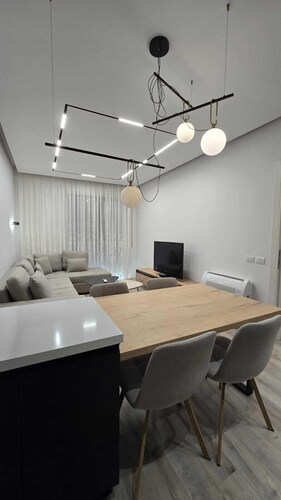 Tirent Apartment-One Bedroom Porcelan