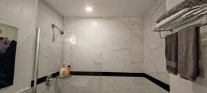 Towels, soap, toilet paper - Cozy studio in serene Venetian Road Settlement with cool AC (Venetian Road Settlement)