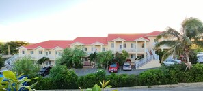 Exterior - Cozy studio in serene Venetian Road Settlement with cool AC (Venetian Road Settlement)