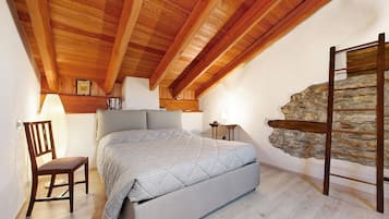 Bügeleisen/Bügelbrett, WLAN, Bettwäsche