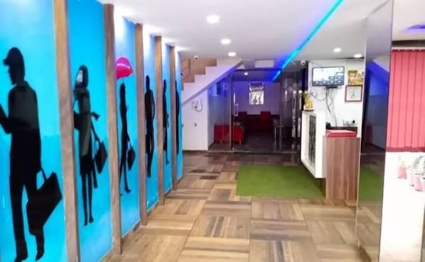 Reception - Hotel Kuber (Rajkot)