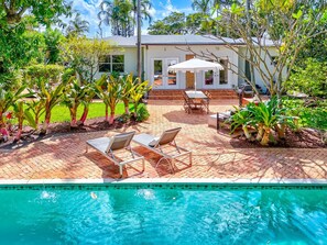 Photo non classée, 2 sur 33, bouton