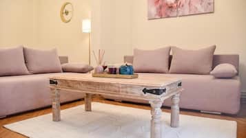 Apartamento, 3 habitaciones | Zona de estar