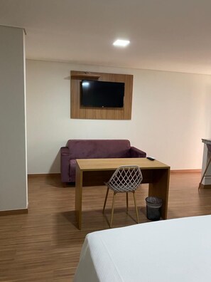 Television - San Diego Suites Manhuaçu (Manhuaçu)