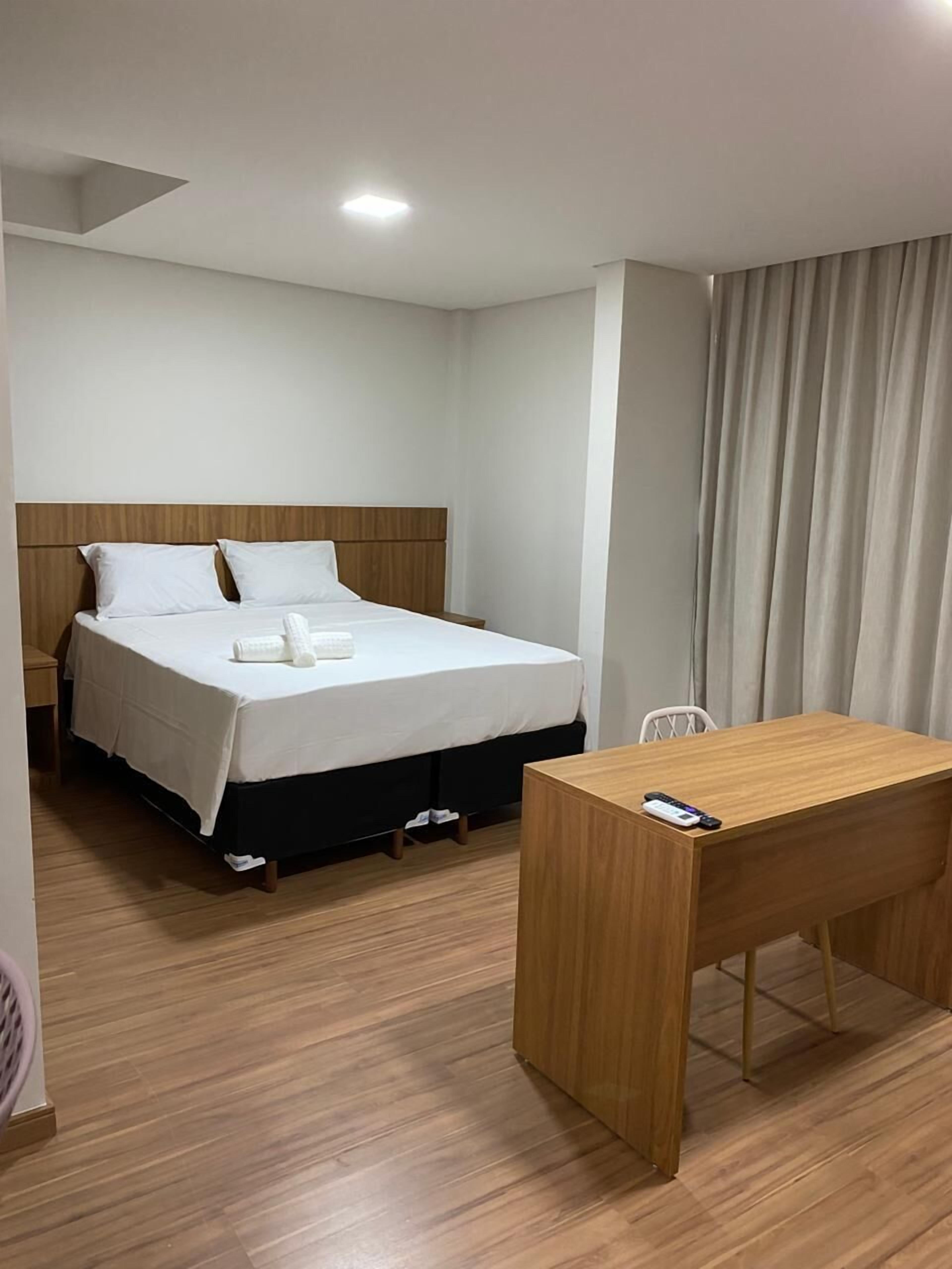 Espaço de trabalho para notebook, Wi-Fi de cortesia