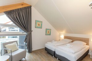 3 bedrooms, Internet - Zonnedorp Duinhuis 18 Renesse | Relaxed beach holiday for the whole family (Renesse)